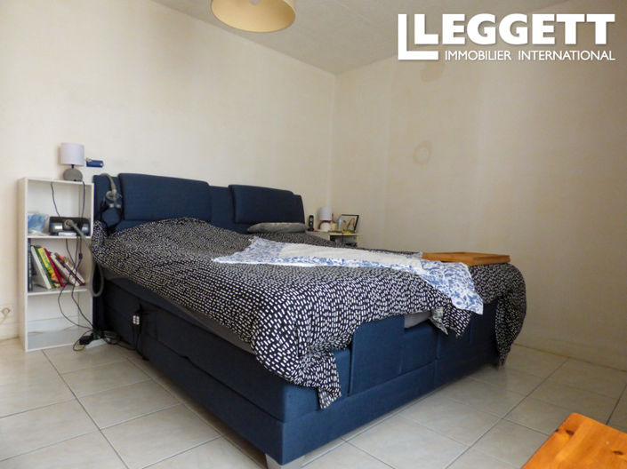 Image No.7-4 Bed House for sale