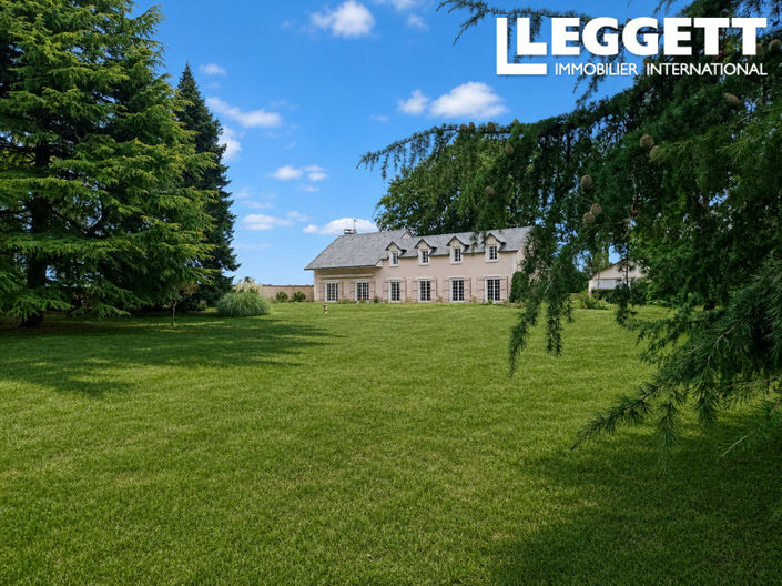 Image No.2-6 Bed House for sale
