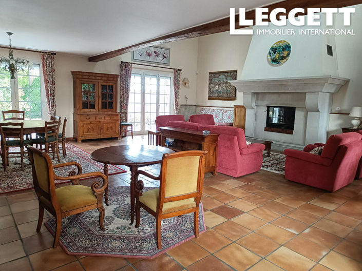 Image No.5-6 Bed House for sale