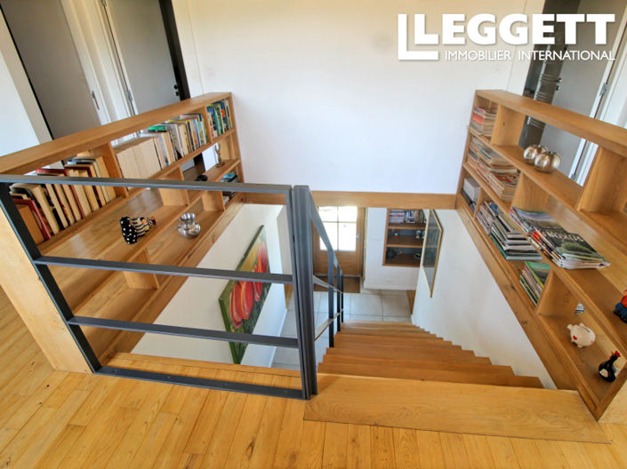 Image No.10-4 Bed House for sale