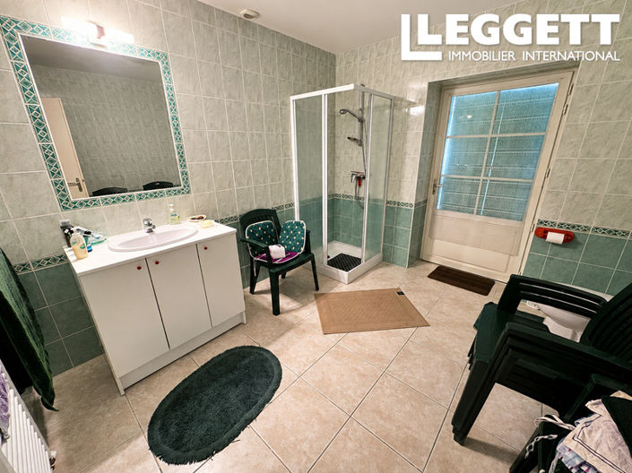 Image No.10-3 Bed House for sale