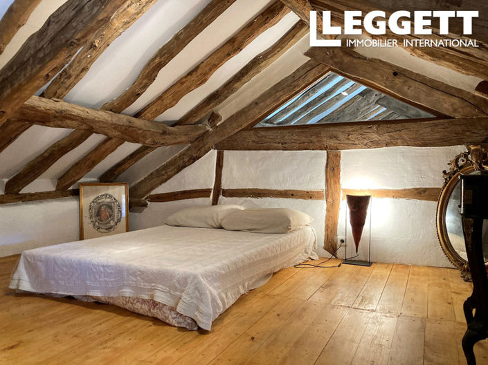 Image No.9-5 Bed House for sale