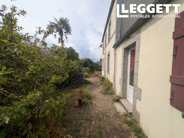 Image No.8-2 Bed House for sale
