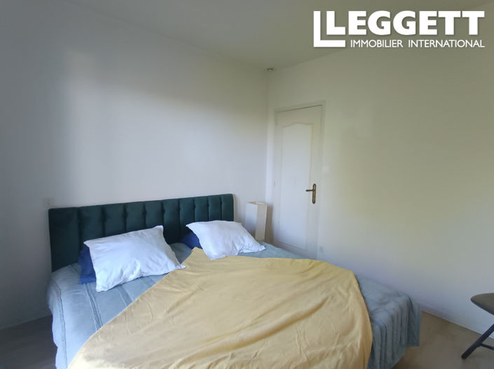 Image No.10-3 Bed House for sale
