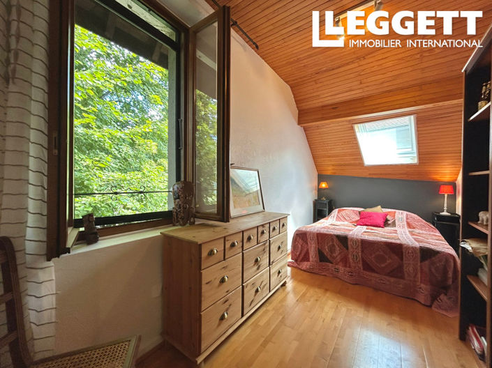Image No.7-4 Bed House for sale