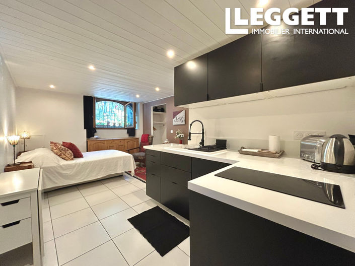 Image No.8-4 Bed House for sale