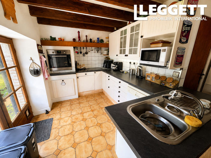 Image No.6-3 Bed House for sale