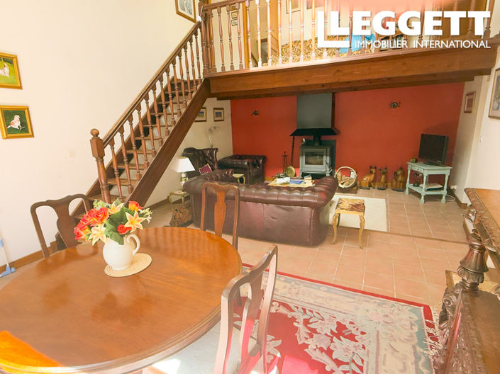 Image No.10-4 Bed House for sale