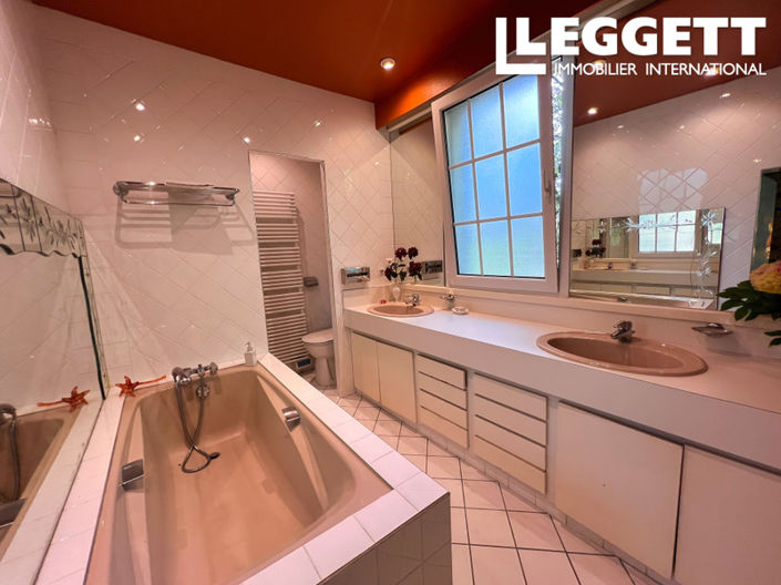 Image No.7-13 Bed House for sale