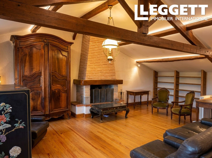 Image No.5-9 Bed House for sale