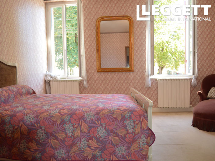 Image No.9-9 Bed House for sale