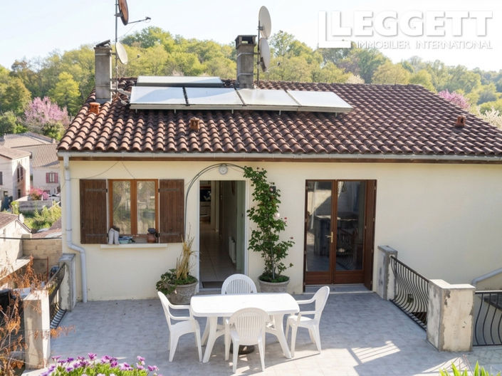 Image No.2-4 Bed House for sale
