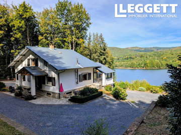 1 - Anglès, Maison