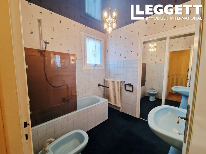Image No.7-4 Bed House for sale