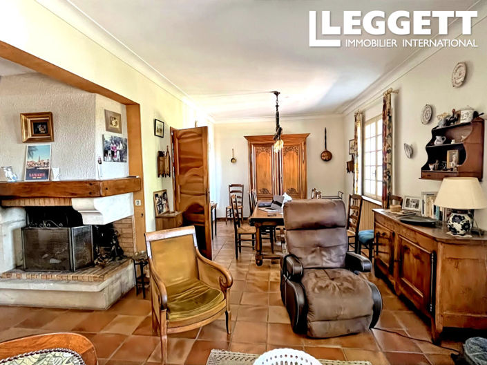 Image No.5-6 Bed House for sale