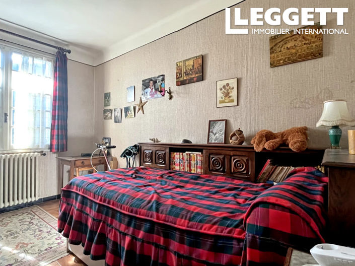 Image No.7-6 Bed House for sale