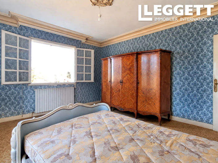 Image No.7-7 Bed House for sale