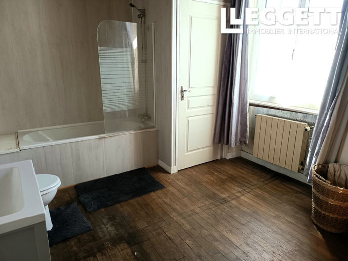 Image No.8-4 Bed House for sale