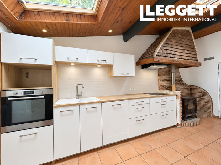 Image No.10-2 Bed House for sale
