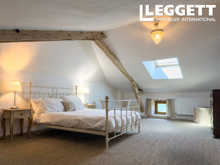 Image No.6-5 Bed House for sale