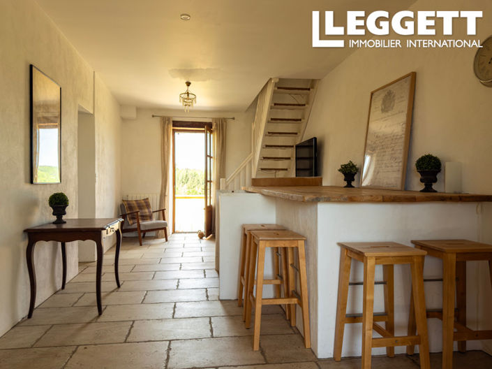Image No.9-5 Bed House for sale