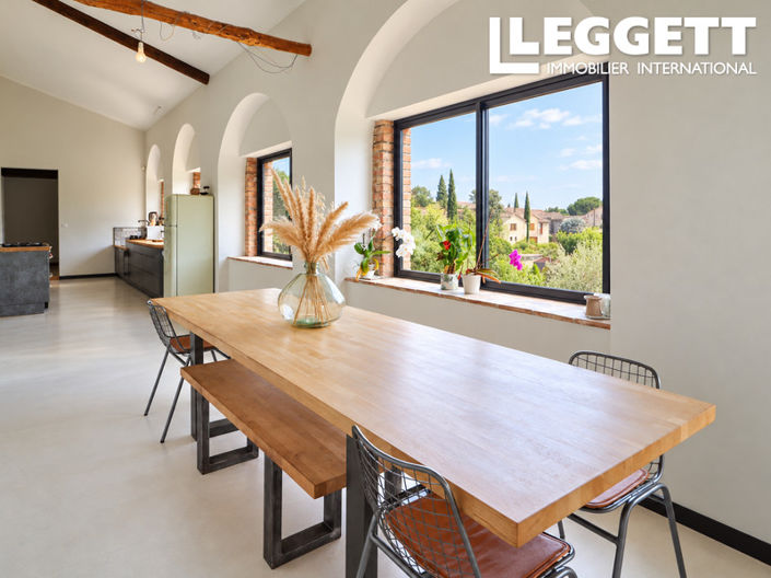 Image No.6-4 Bed House for sale