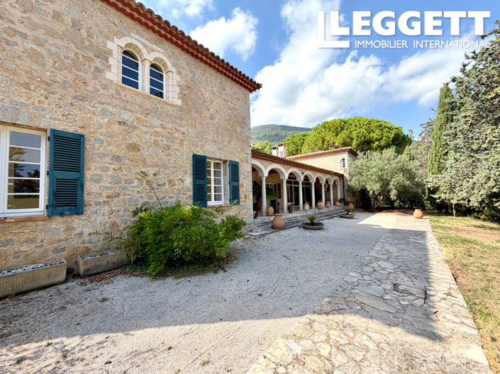Image No.2-Maison de 6 chambres à vendre à Seillans