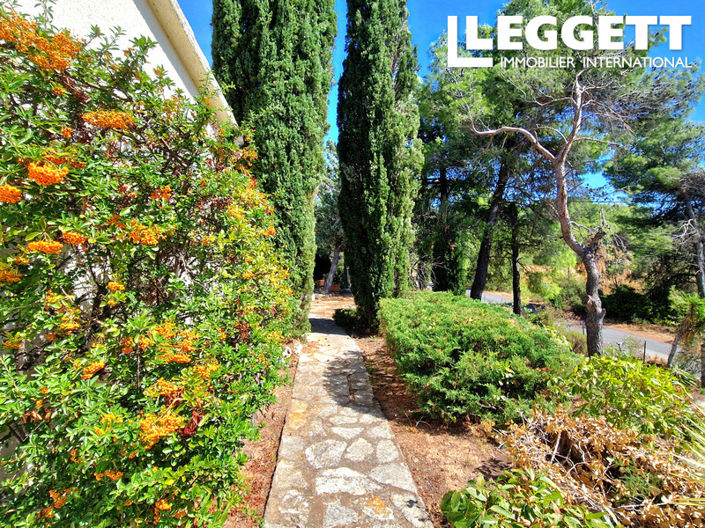 Image No.8-2 Bed House for sale