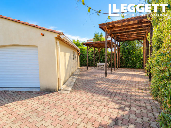 Image No.10-4 Bed House for sale