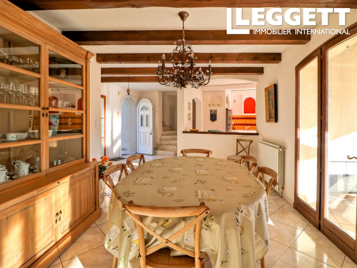 Image No.2-4 Bed House for sale