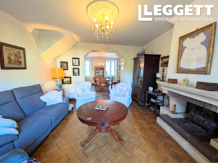Image No.3-4 Bed House for sale