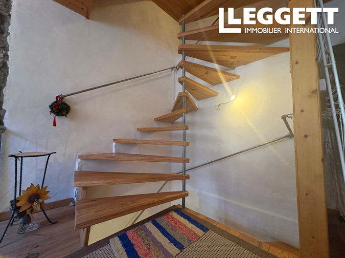 Image No.5-2 Bed House for sale