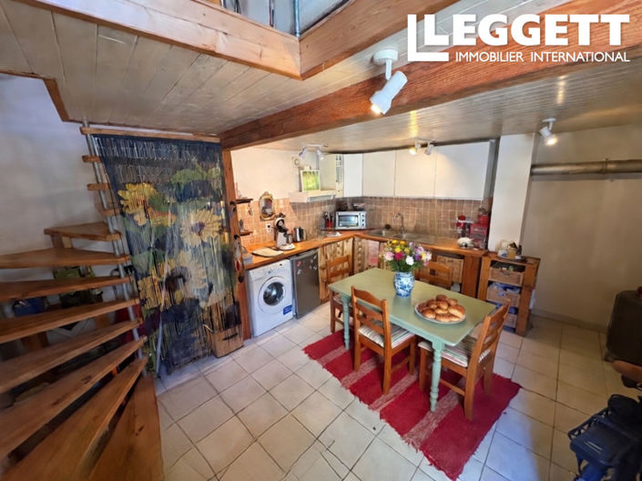 Image No.8-2 Bed House for sale