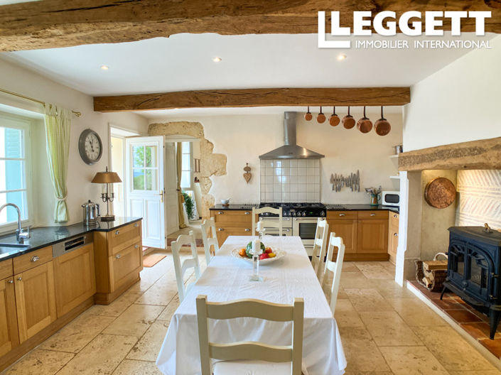 Image No.6-5 Bed House for sale