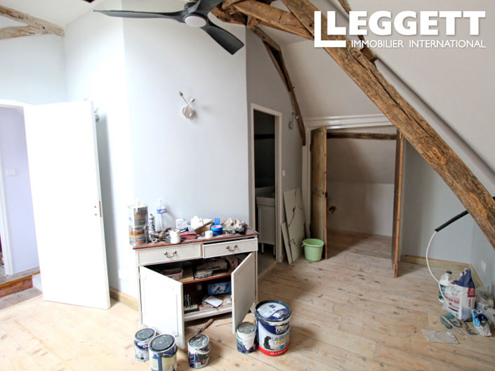 Image No.10-3 Bed House for sale