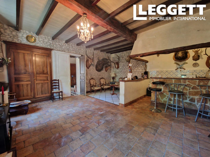 Image No.6-5 Bed House for sale