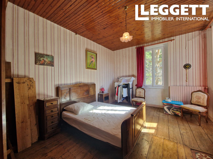 Image No.9-5 Bed House for sale