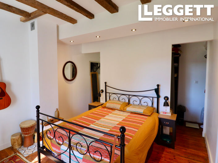 Image No.6-2 Bed House for sale