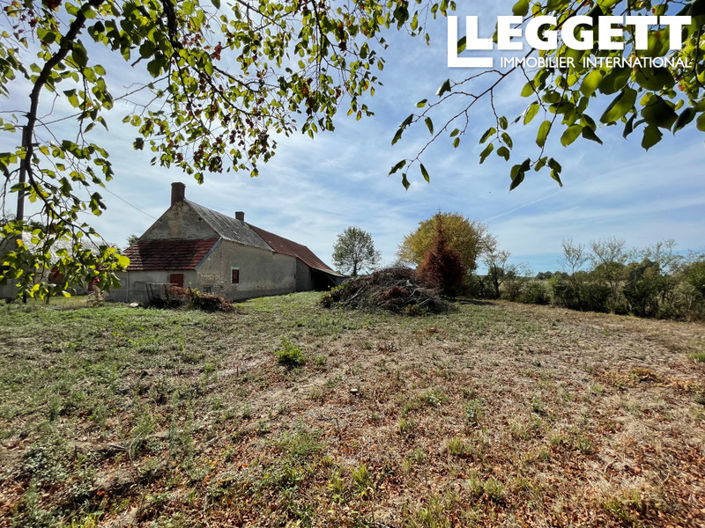 Image No.2-Maison de 1 chambre à vendre à Saint-Hilaire-en-Lignieres