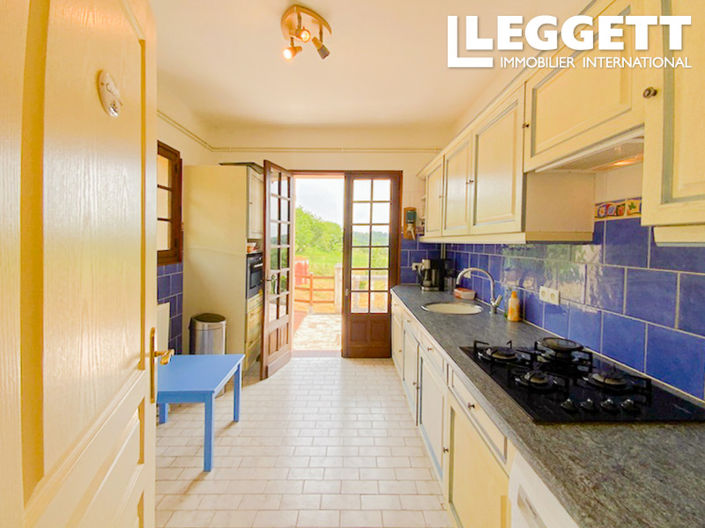 Image No.6-3 Bed House for sale