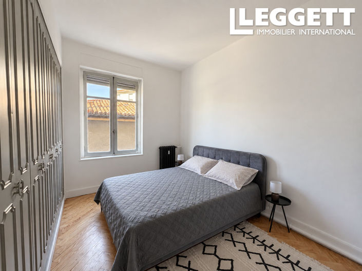 Image No.10-2 Bed Apartment for sale