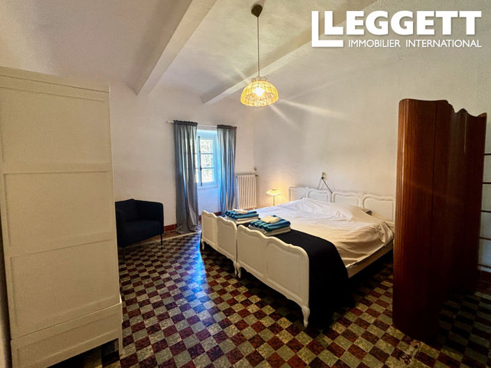 Image No.7-3 Bed House for sale