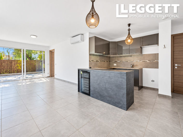 Image No.4-5 Bed House for sale