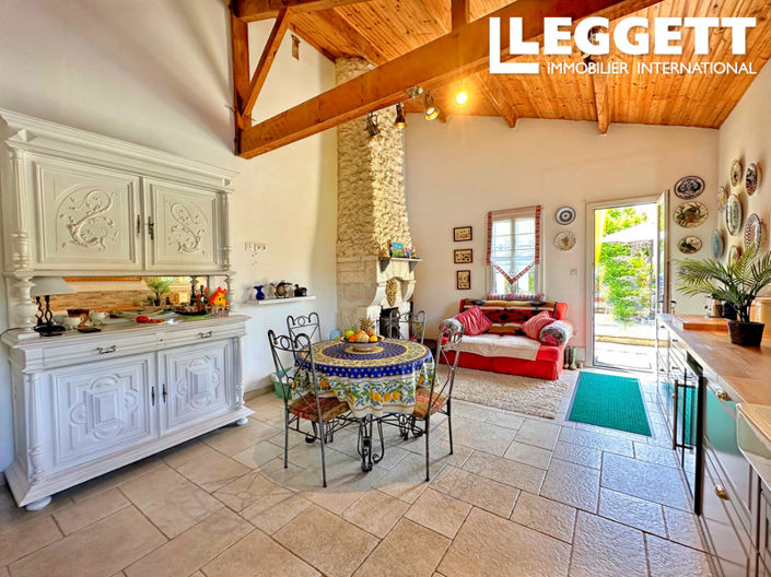 Image No.3-5 Bed House for sale