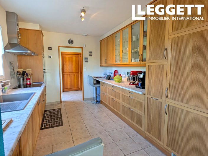 Image No.3-3 Bed House for sale