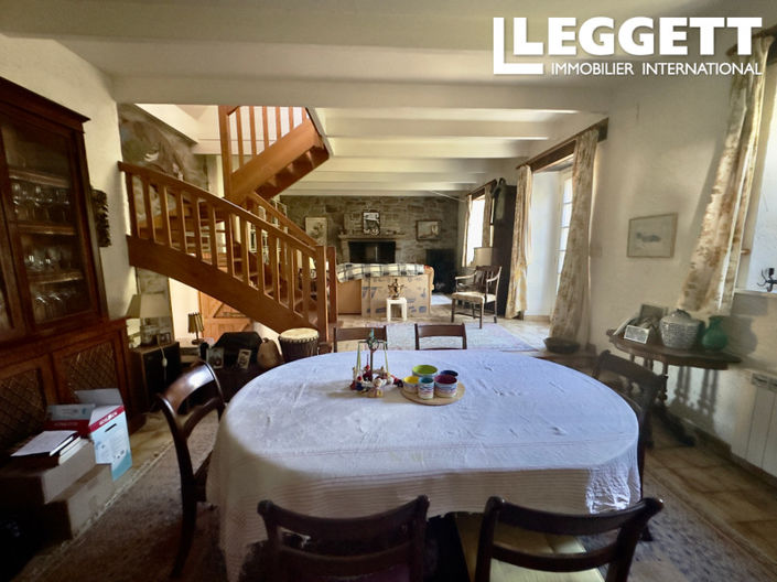 Image No.9-7 Bed House for sale