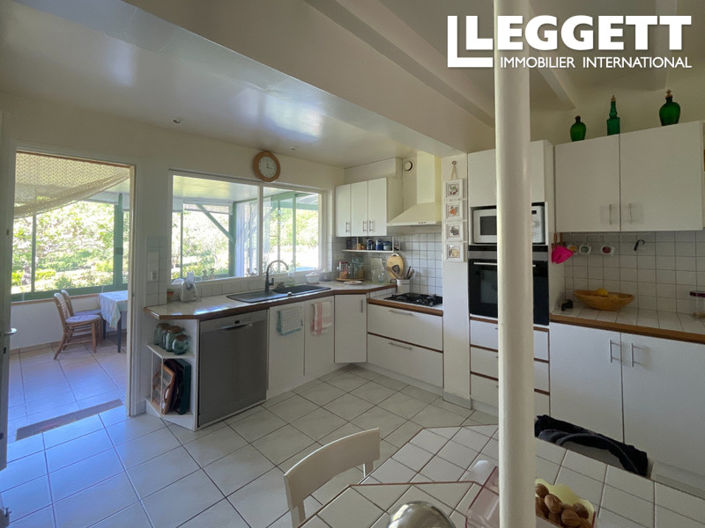 Image No.4-4 Bed House for sale