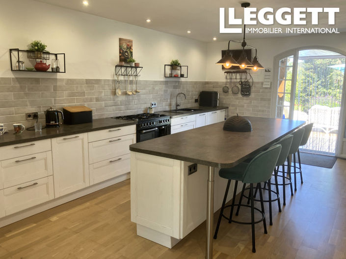 Image No.4-5 Bed House for sale