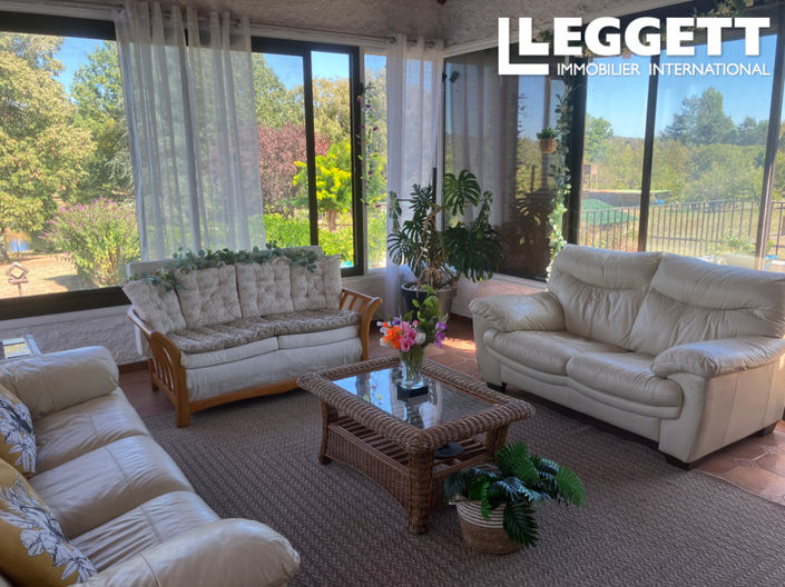 Image No.7-5 Bed House for sale