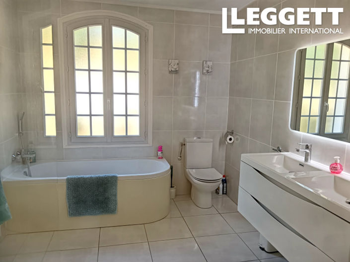 Image No.9-5 Bed House for sale